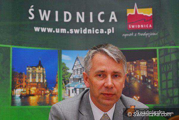 Świdnica: Ireneusz Pałac: (Nie) stoi na stacji lokomotywa (komentarz do wypowiedzi Zbigniewa Szczygła)