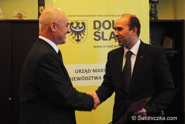 Dolny Śląsk: Miliony idą w rowy