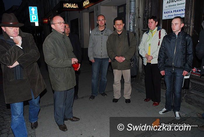 Świdnica: Minuta ciszy po wczorajszej tragedii
