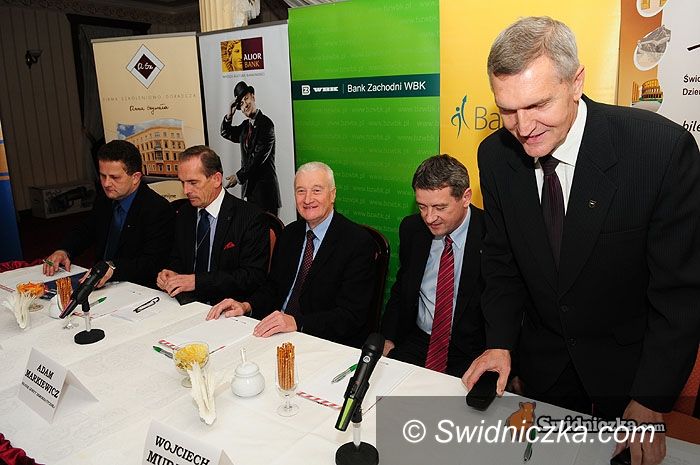 Świdnica: Debata pięciu kandydatów na stołek prezydenta
