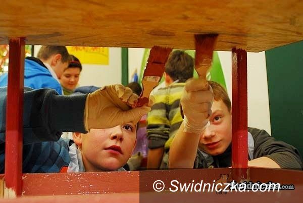 Świdnica: „Dach nad głową” z klocków Lego