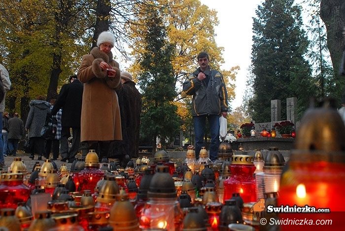 powiat świdnicki/kraj: Wielkie pielgrzymowanie na groby bliskich – bądźmy bezpieczni