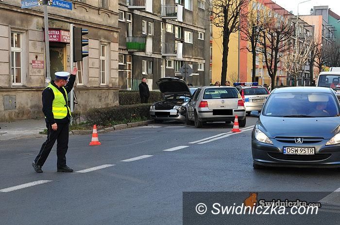 Świdnica: Stłuczka na nowych światłach
