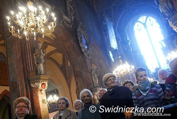 Świdnica: Modlitewne Jerycho w intencji dzieci nienarodzonych