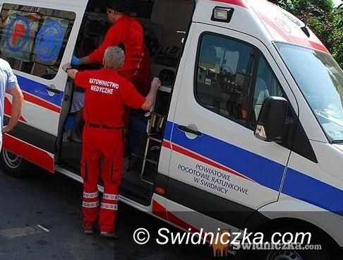 Mielęcin/Gościsław: Osobówka w rowie koło Mielęcina