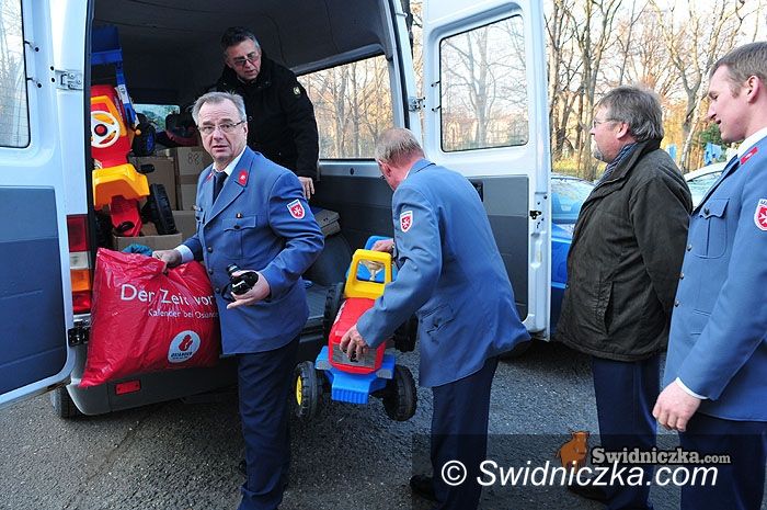 Świdnica: Niemieccy Maltańczycy obdarowali bezdomnych