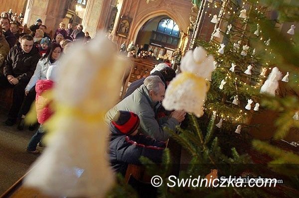 Świdnica: W katedrze już tylko pasterka, kuria nie pracuje, a jak w święta?