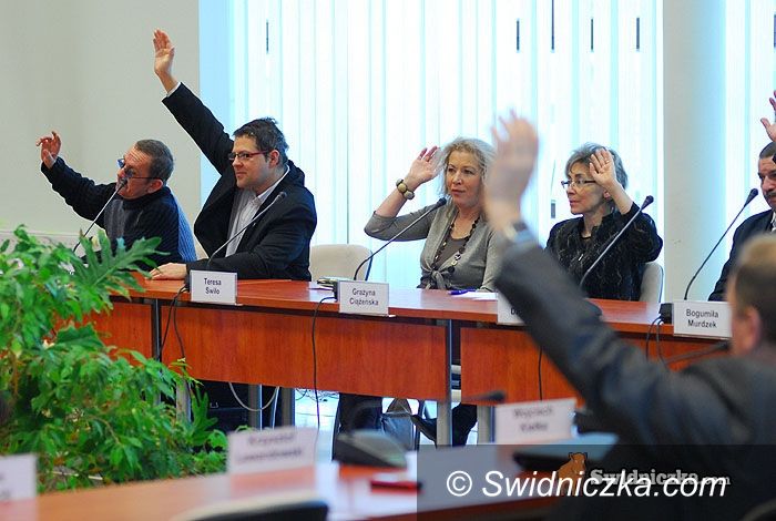 Świdnica: Kwadrans sesyjny – ostatnie obrady świdnickiej rady upłynęły w zgodzie