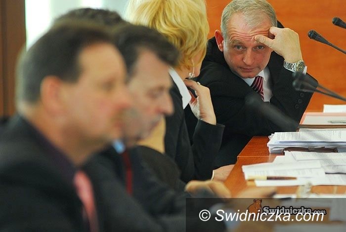 Środa Śląska/Świdnica: Nasz starosta idzie do komisji rewizyjnej związku powiatów
