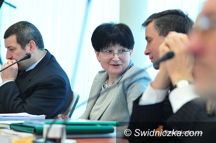 Świdnica: Najważniejsza sesja w roku – budżet uchwalony [aktualizacja z godz. 21.00]