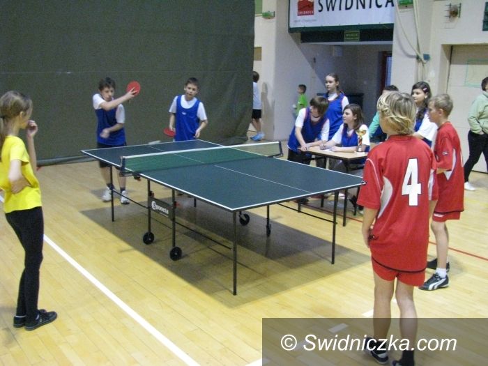 Świdnica: SP 1 i SP 4 królują przy stołach