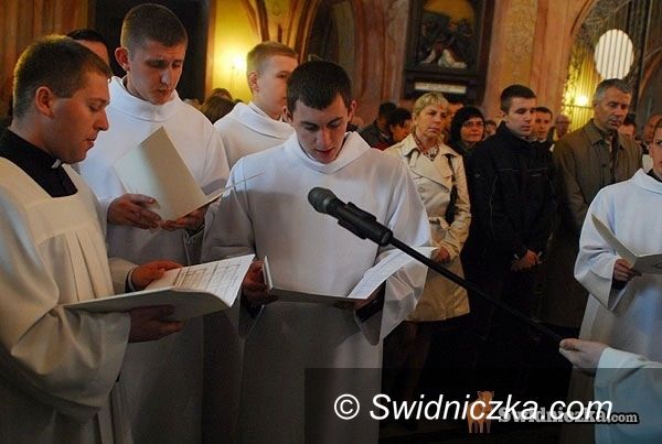 diecezja świdnicka/Wambierzyce: Usta przy sobie?