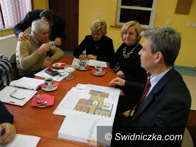 Świebodzice: Stara szkoła w remoncie, w nowej po feriach będą lekcje