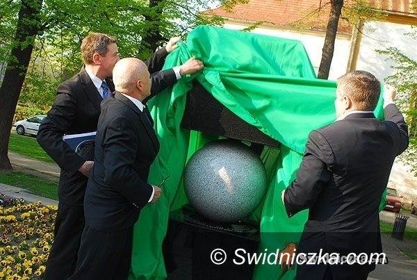 Świdnica: Przeciwnicy pomnika smoleńskiego będą protestować