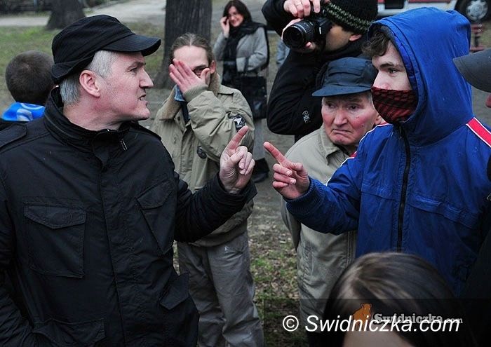 Świdnica: Apel przeciwników pomnika smoleńskiego: postument tak, ale w Warszawie