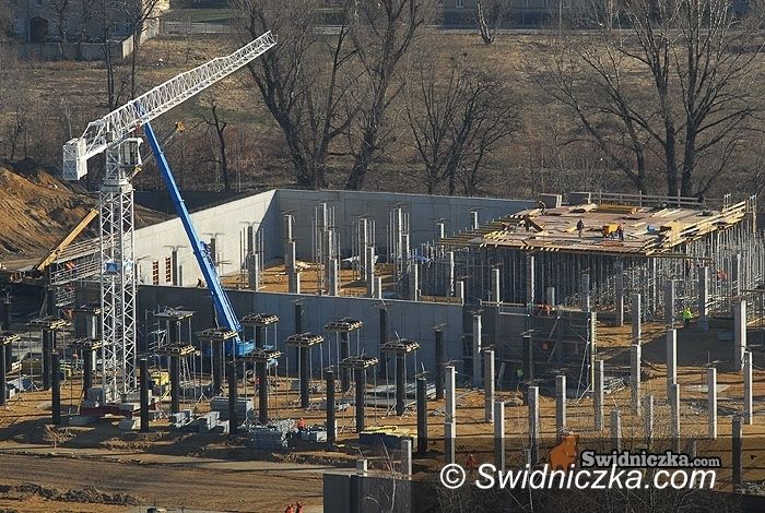 Świdnica: Galeria Świdnicka – jeszcze nie stoi, a już okradziona