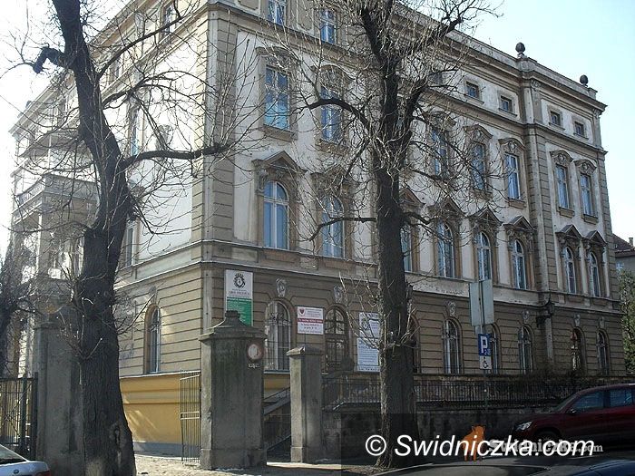 Świdnica: Lekarz trzeźwieje, śledczy badają, czy nie naraził pacjentów