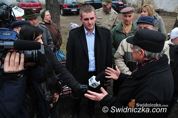 Świdnica: Nie ma zgody na smoleński monument