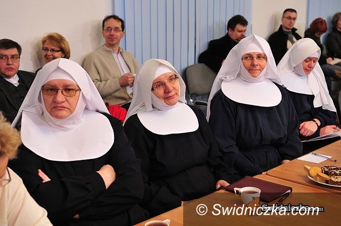 Świdnica: Nigdy więcej nie wykonam! In vitro – za czy przeciw?