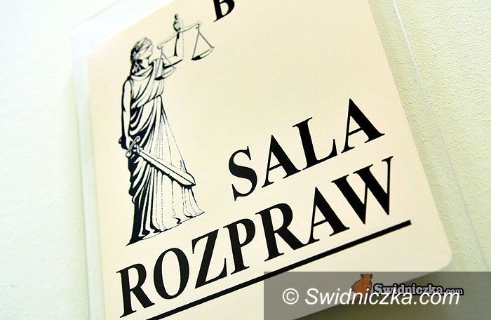Świdnica: Dźgnął syna dwa razy w brzuch – sąd go prawdopodobnie nie skaże