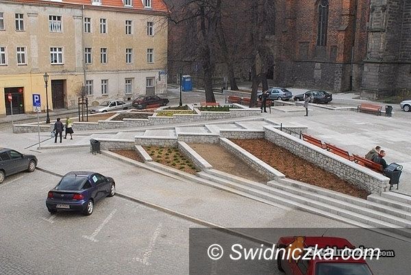 Świdnica: Kto wyrzeźbi pomnik Jana Pawła II – dowiemy się latem