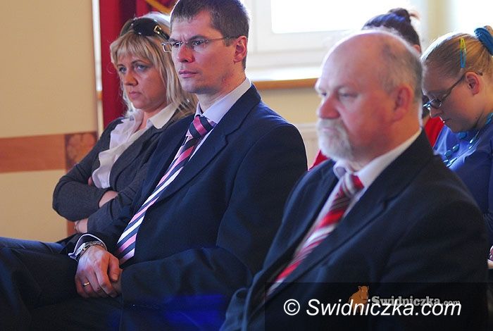 Świdnica: Polska Jest Najważniejsza: koło w (prawie) każdej gminie
