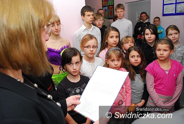 Świdnica: Autentyczne Miejsce Talentów, czyli MDK odsłania tablicę