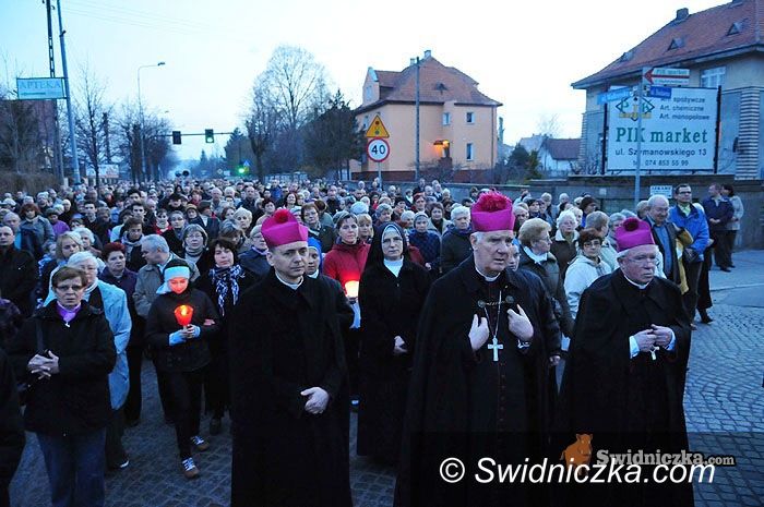 powiat świdnicki/Dolny Śląsk: Sobota w Świdnicy i w okolicy – ryk niewielkich silników i (niestety) doniesienia z wypadków