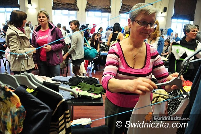 powiat świdnicki/Dolny Śląsk: Niedziela w Świdnicy i w okolicy – ciuszki, obligacje, kat i wejściówki...