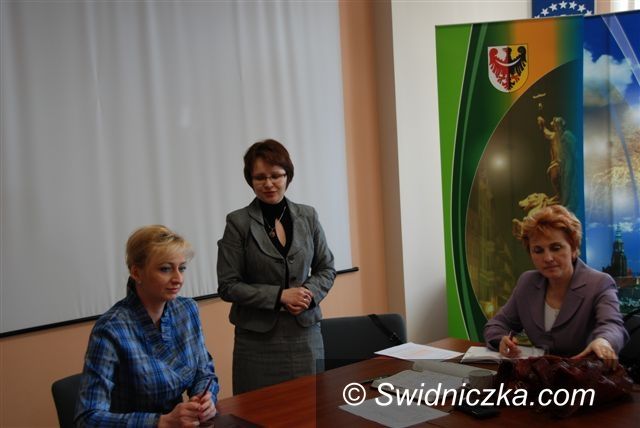 powiat świdnicki: Maluchy potrzebują nowych rodzin