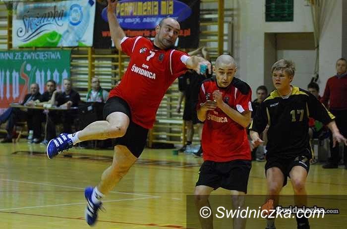 II-liga szczypiornistów: Trzy zwycięstwa od baraży, na pierwszy ogień Zagłębie II Lubin