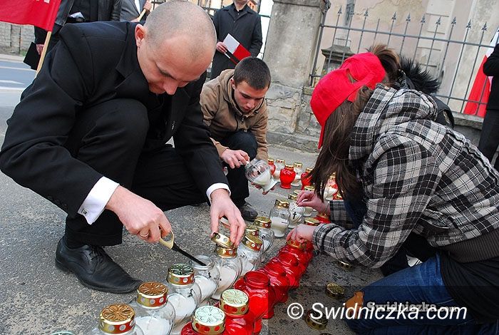 Świdnica: Chwała bohaterom, cześć ich pamięci