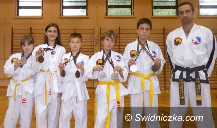 Dzierżoniów: Świetny start naszych młodych taekwondzistów