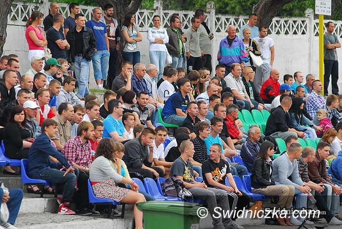 Świdnica: Reprezentacja Świdnicy lepsza od gwiazd polskiej Ekstraklasy