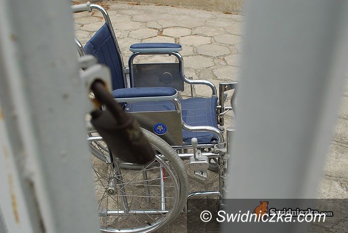 Świdnica: Są jeszcze środki na likwidację barier transportowych