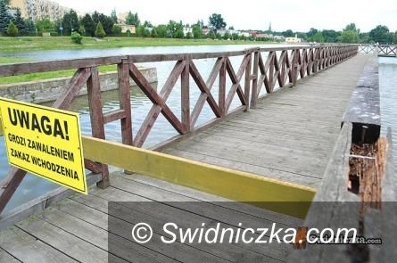Świdnica: Spacerkiem po pomoście dopiero w zimie