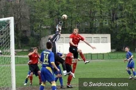 REGION: Piłkarska klasa A: Górnik tylko zremisował z Karoliną