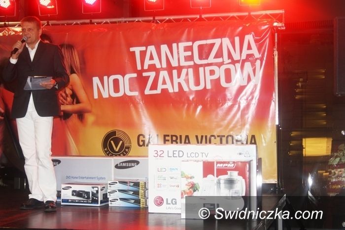 Wałbrzych: Niezapomniana Taneczna Noc Zakupów w Galerii Victoria w Wałbrzychu