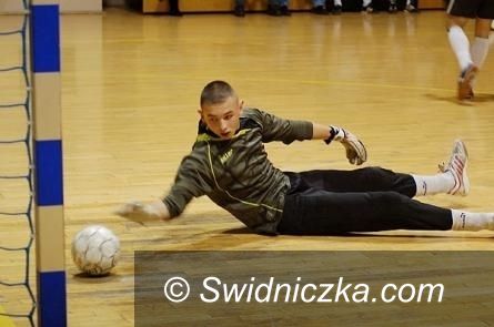 Żarów: Pewna wygrana Galacticos w meczu na szczycie