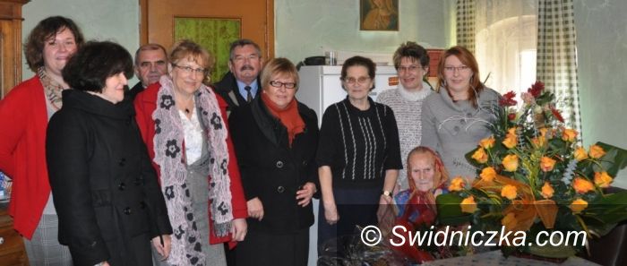 Słotwina/ Gmina Świdnica: 200 lat dla pani Ewy Sałaty  mieszkanki Słotwiny
