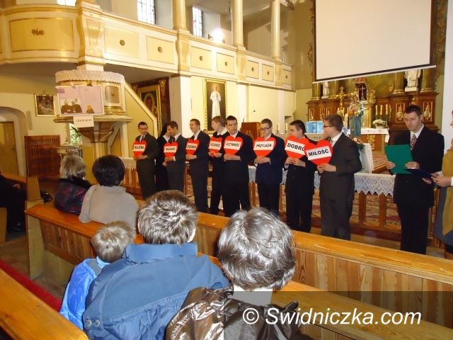 Świebodzice: Szkoła jak dom– 50– lecie Powiatowego Zespołu Szkół Specjalnych w Świebodzicach
