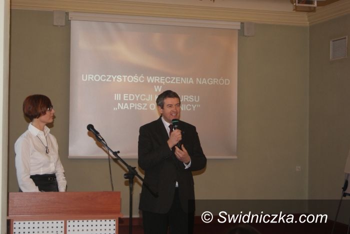 Świdnica: Napisali o mieście, otrzymali wysokie nagrody[ FOTO]