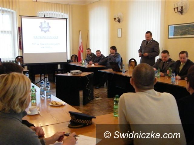 Świebodzice: Odprawa w ratuszu