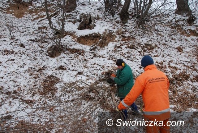 Świdnica: Zimowe prace na drogach w naszym powiecie