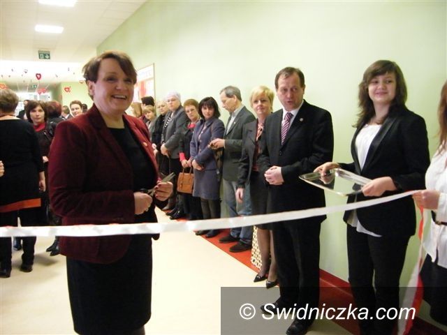 Świebodzice: To ich szczęśliwa „trzynastka”–otwarcie świebodzickiej szkoły[ FOTO]