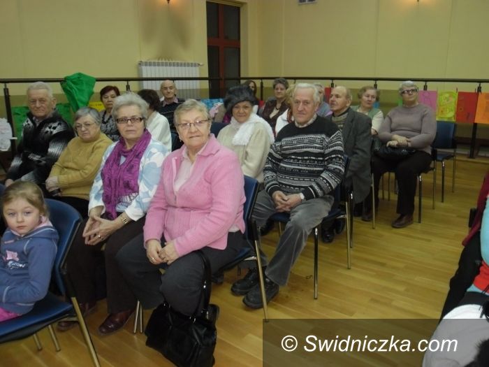 Świdnica: Warsztaty plastyczne oraz Dzień Babci i Dziadka