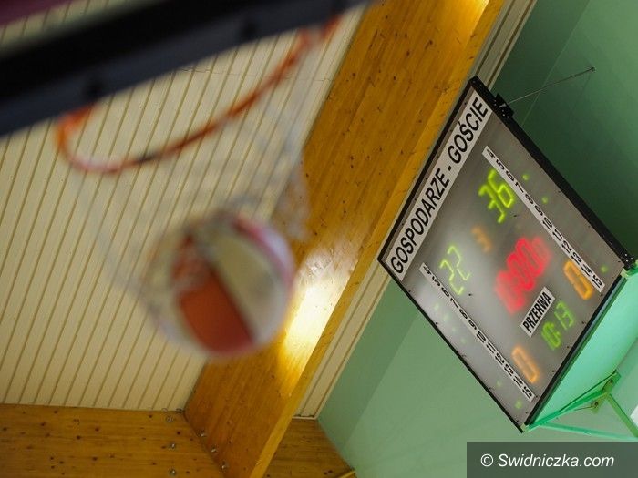 Świdnica: Seniorzy zakończyli rundę zasadniczą, juniorzy grają już play–offy