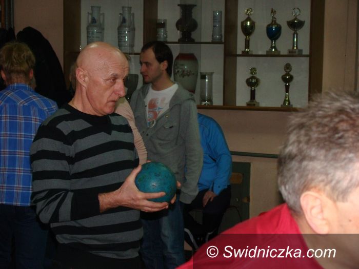 Świebodzice: IV Medialno–Samorządowo–Sportowy Turniej Kręgli Amatorskich za nami