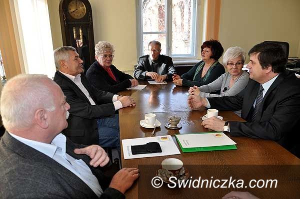 Żarów: Senator wspomoże Żarów