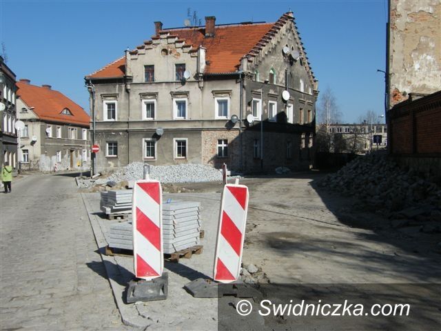 Świebodzice: Młynarska i Piaskowa  w Świebodzicach coraz ładniejsze